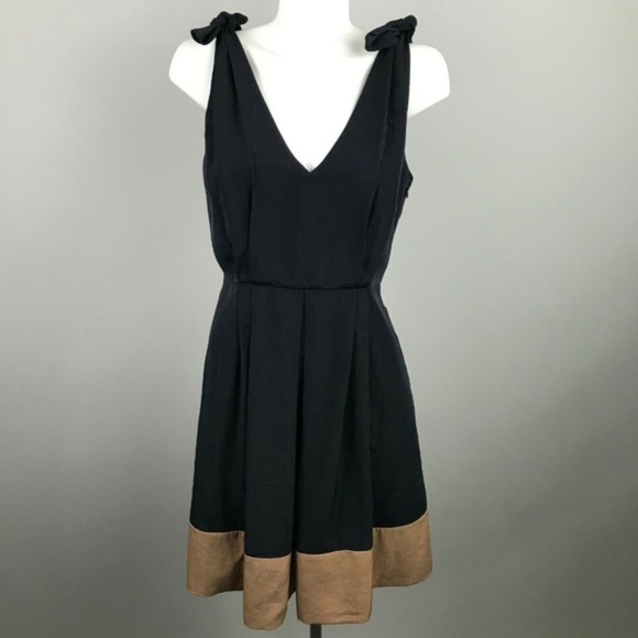 L'AGENCE Dresses & Skirts - 🌈L'Agence Black Color block Sleeveless Dress Size